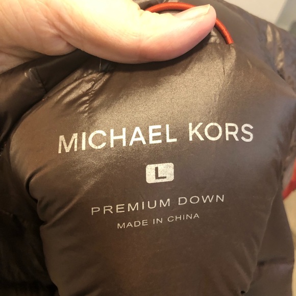 Michael Kors ladies winter down filled puffer coat size large - Picture 7 of 7